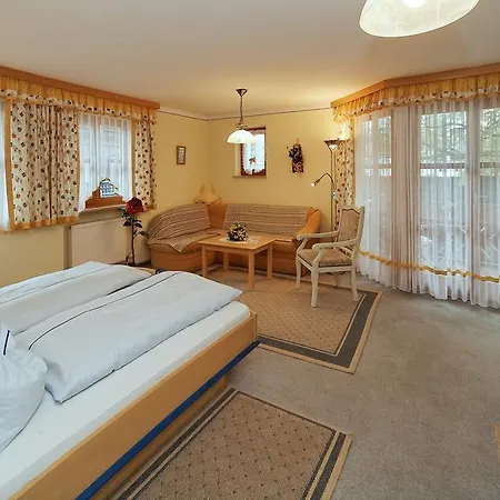 Cornelia Guest house *