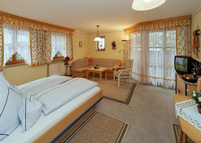 Cornelia Guest house 4*