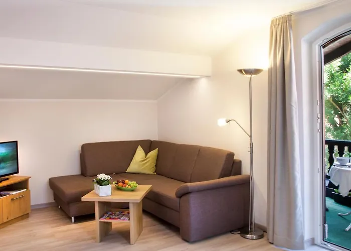Guest house Cornelia 4*
